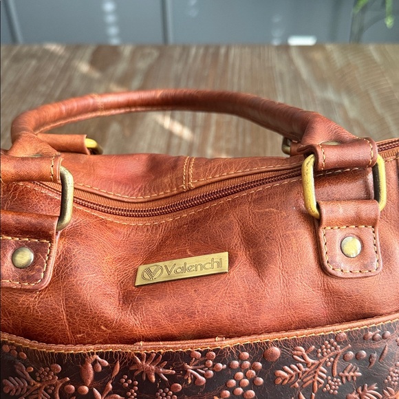 VALENCHI Genuine Real Leather Tote Bag/Purse Flower Embossed - Picture 11 of 17